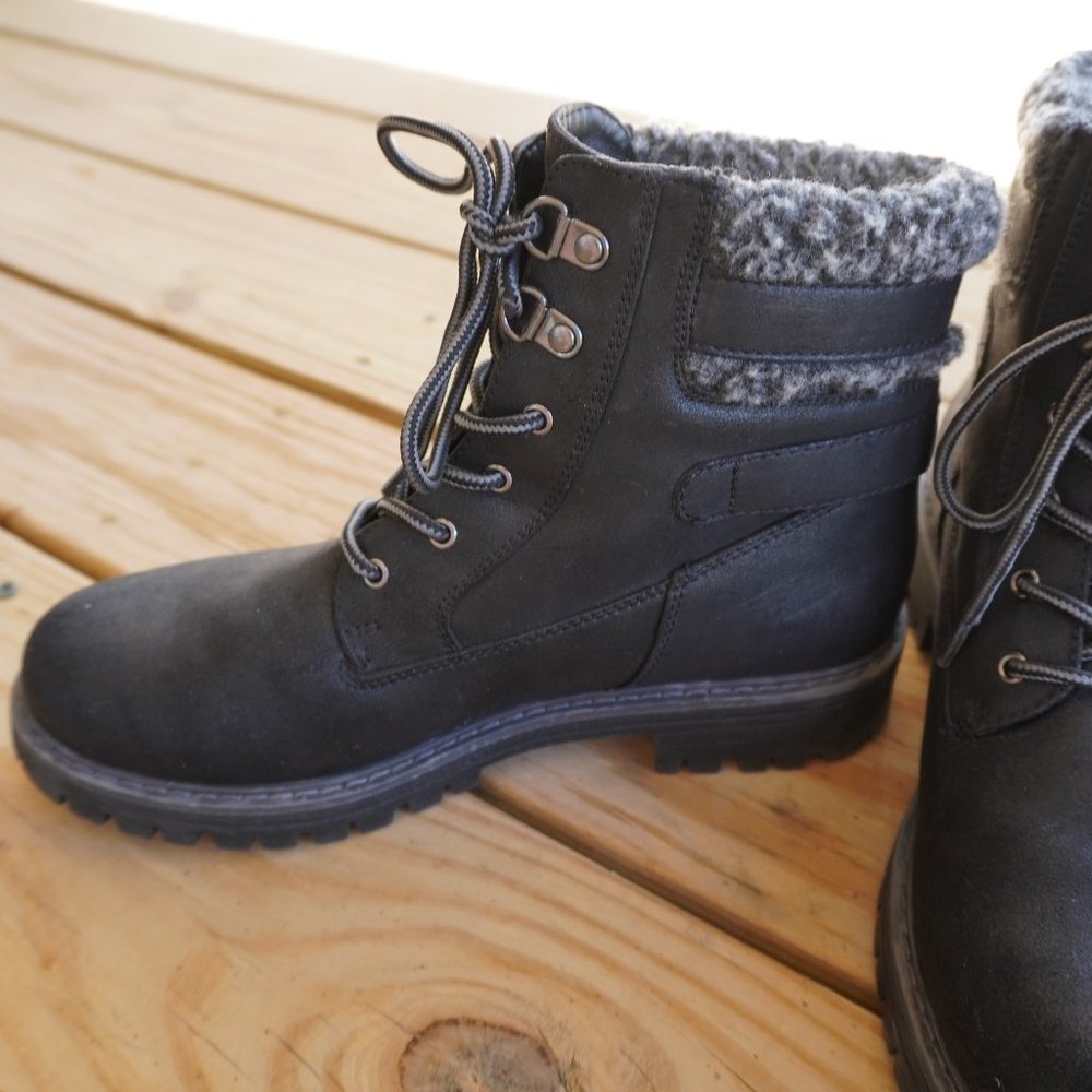 Faux Fur Lined Black Vintage Cliffs White Mountain Ankle Boots Lace-Up